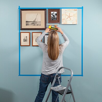 command adhesive strips for hanging pictures on wall
